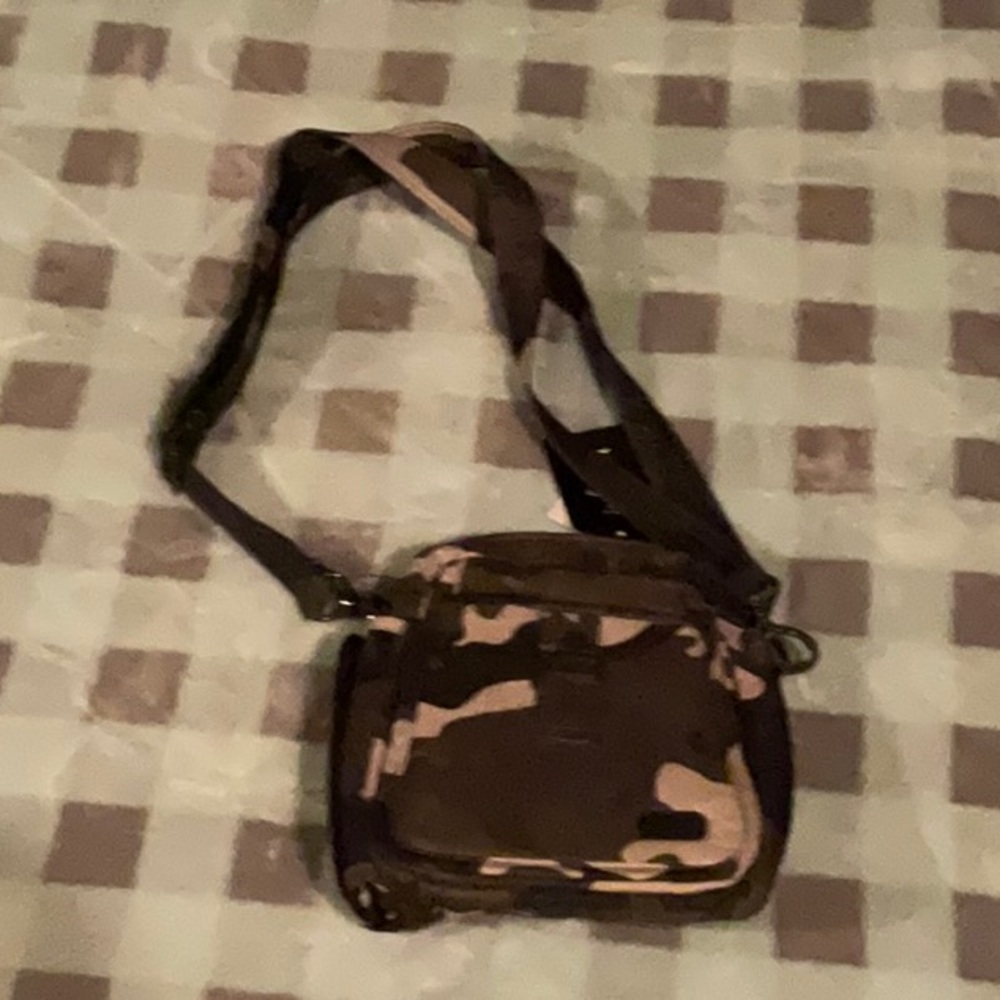 LUG Camo Crossbody purse NWT